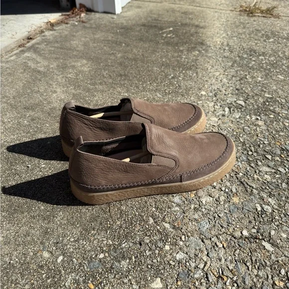 Women’s Clark’s Brown Barleigh Slip on Shoes - Picture 2 of 3